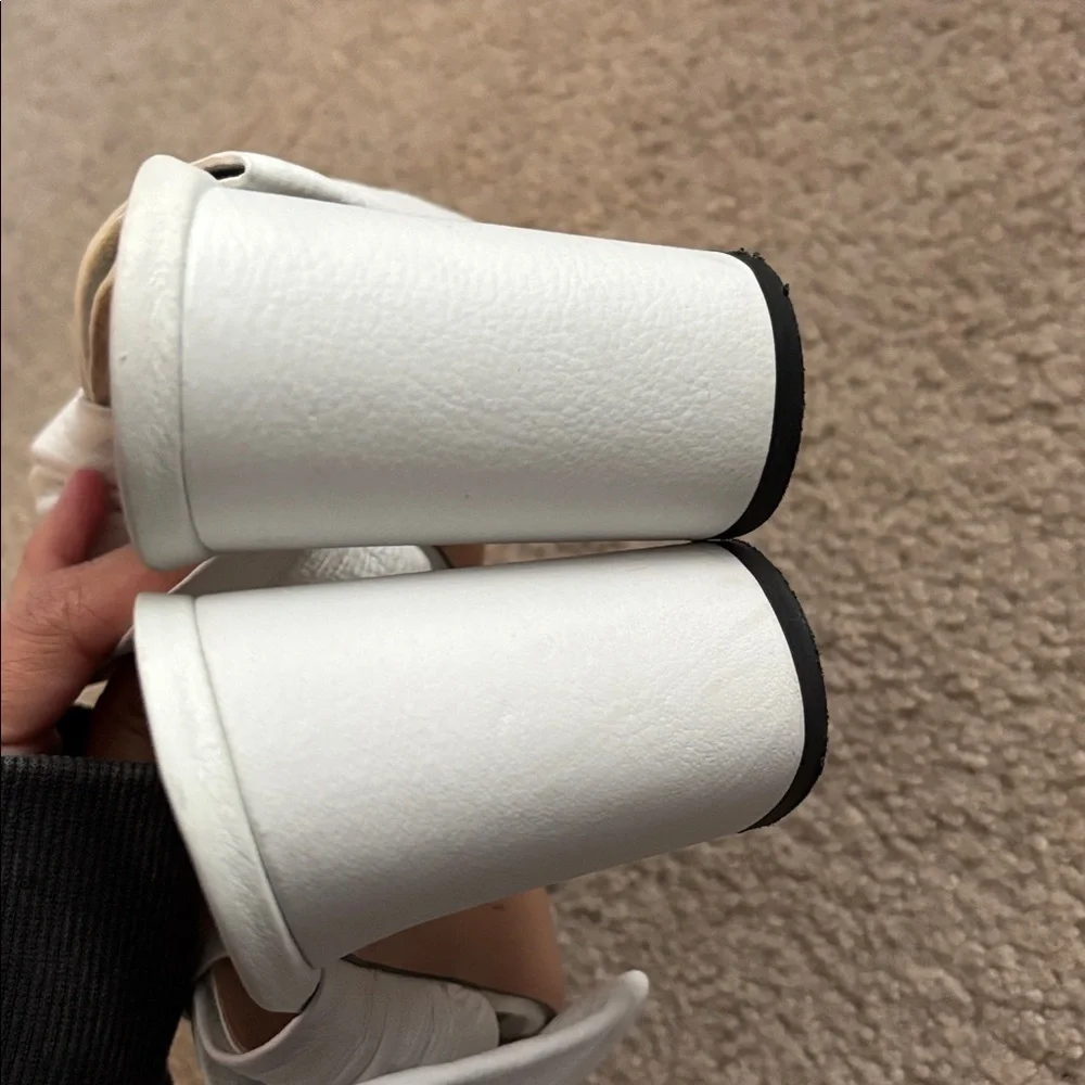 Lewit Leather White Knotted Heels size 39